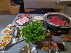 -围炉肉舍•炭烤活鳗•丹东海鲜烤肉(步行街店)