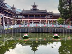 -剑河仰阿莎温泉小镇