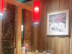 大堂-野山舂·贵州现舂酸汤牛肉(鸿通城店)