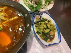 -霄汉牛三鲜湖北砂锅菜(万松园2店)
