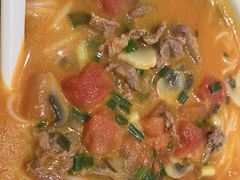 -粉小主·贵州酸汤牛肉粉(南京仙林金鹰店)