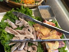 -尚尚仙·酸汤猪手·猪肚鸡火锅(华联万柳购物中心店)