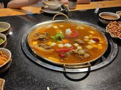 -顶顶汤火牛排火锅·经典铜锅涮肉