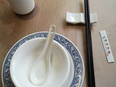 餐具摆设-四海酒家生态粤菜
