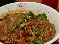 -万记麻辣烫国展总店