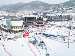 -中旅松花湖滑雪场