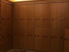 换洗室-蓝堡俱乐部