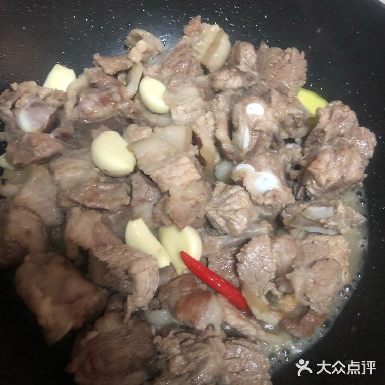 超级好吃的红烧排骨