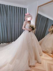 -予白婚纱礼服馆