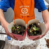 火辣炸鸡也太会了！臭豆腐炸鸡，点单！