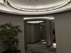 -浅深(世茂滨江精品店)
