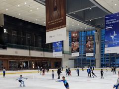 -冰纷万象滑冰场(深圳万象城店)