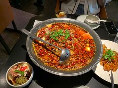 -麻六记(凤凰汇店)