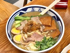 -鑫花溪牛肉米粉(凤凰街创始总店)