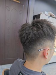 -藤野造型烫发染发