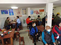 大堂-宝瑞门钉肉饼店
