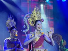 -金东尼人妖秀