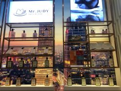 -Mr.JUDY洗个头发