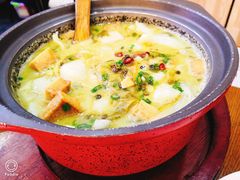 -周鱼小馆石锅酸菜鱼(活力汇店)