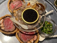 惠灵顿牛排-弦月窗LUNETTE BY AMANDA(复兴路店)