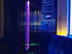 -温莎KTV(珠江路店)