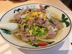 -瑞虹新天地月亮湾