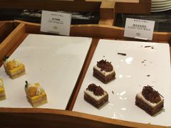 -圣丰索菲特·2 On 988 Café 自助餐厅