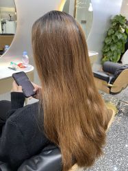 -Tloml salon