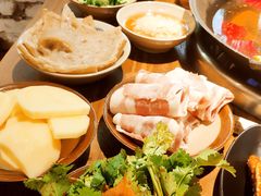 -四小区火锅·巷子里的重庆火锅(花照壁店)