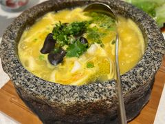 手工海鲜豆腐煲-维园悦谱·海派家常菜(乌鲁木齐南路店)