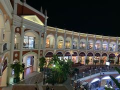 -佛罗伦萨小镇广佛名品奥特莱斯(疏港路店)