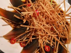 -肥肥虾庄·金牌油焖大虾(杨园滨江时代walk店)