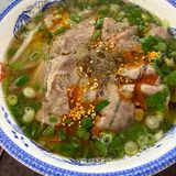 大连新玛特超市美食广场的贵州牛肉粉好好吃！