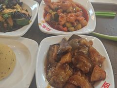 -三个大叔烤羊肉串·歌手驻唱·碳烤鲜肉(西三旗店)