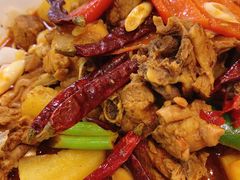 新疆大盘鸡-新疆红柳花餐厅(新洲店)