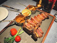 炭烤熟成35天t骨牛排-弦月窗LUNETTE BY AMANDA(复兴路店)