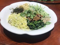 -老码头黑皮肘子锅包肉(赣水路店)