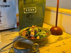 -北平花园·MUA摩造汉堡·北平咖啡(南锣鼓巷胡同店)