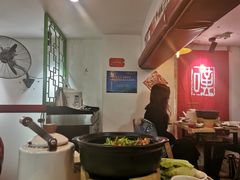 -芳村榕树头叹佬鸡煲(体育西店)