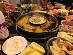 -邓莽子老火锅(中兴路总店)