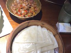 薄饼卷羊肉粒-楼兰新疆主题餐厅(苏州中心店)