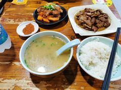 -朱大嘴肥肠血旺(福字街店)