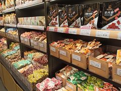 -良品铺子(五角场万达店)