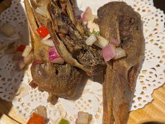 招牌椒盐鸭头-聚汇三少·龙虾·中餐厅(莫邪路新天地店)