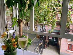 靠窗位-蝶舍·MAISON PAPILLON