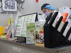 -沪上阿姨鲜果茶(陇海步行街店)