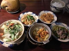-Cuc Gach Quan Restaurant