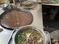 -周老三跷脚牛肉·全牛火锅(非遗传承店)