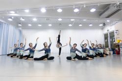 -深舞形体民族舞蹈工作室