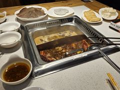 -颐辰舍岁岁羊(文昌万达景园店)